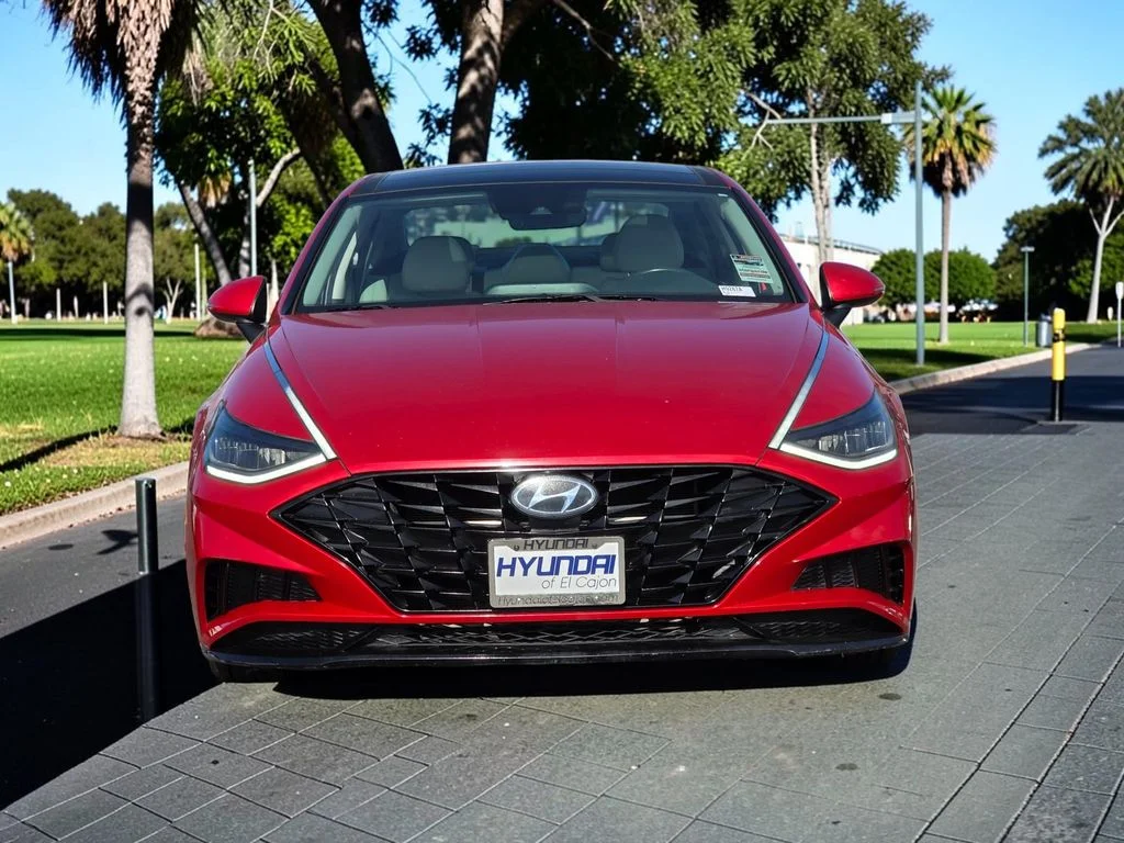 Used 2020 Red Hyundai SEL image 3