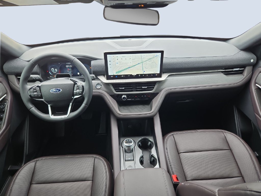 New 2027 Agate Black Metallic Ford Platinum™ image 10