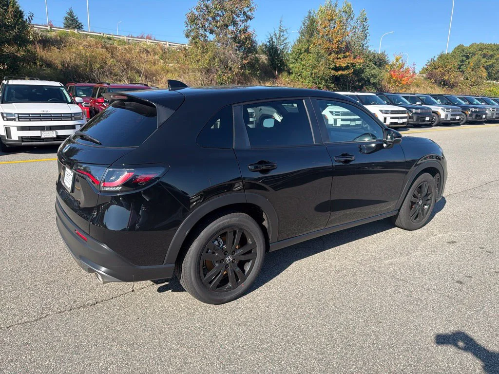 Used 2026  Honda Sport image 3