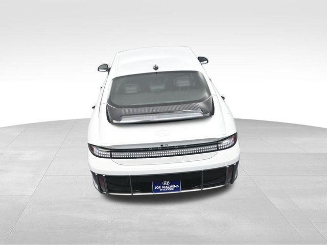 New 2025 White Hyundai SEL image 26