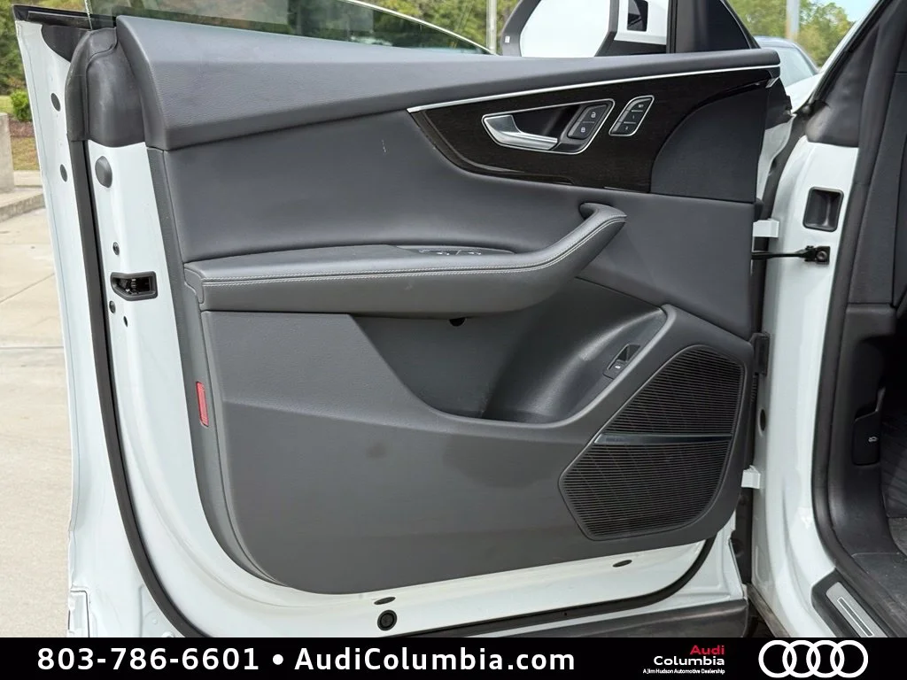 Used 2024 White Audi 55 Prestige image 20