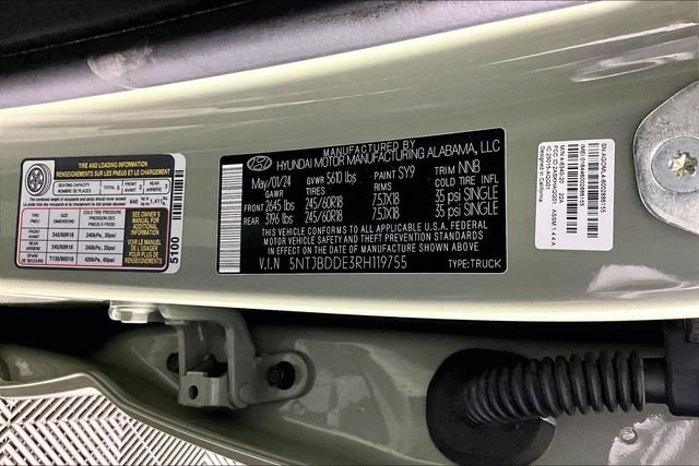 Used 2024 Green Hyundai SEL image 4
