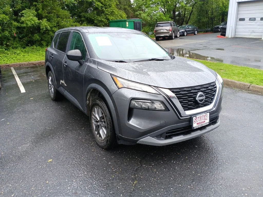 2023 Nissan Rogue S FWD's photo