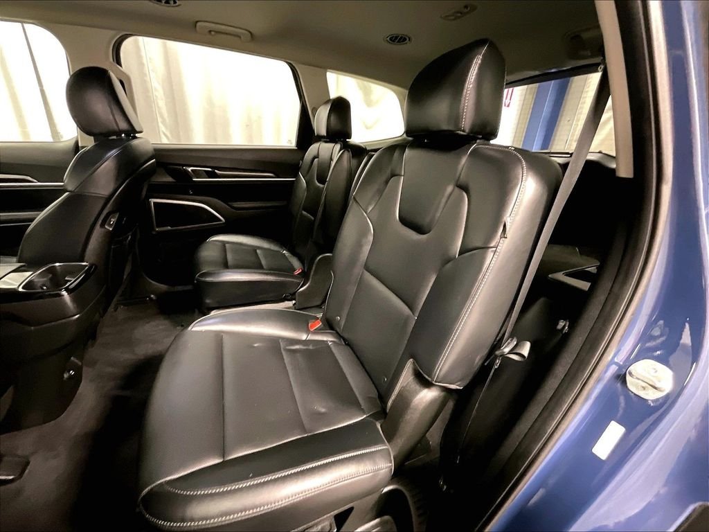 Used 2024 Black Kia S image 15