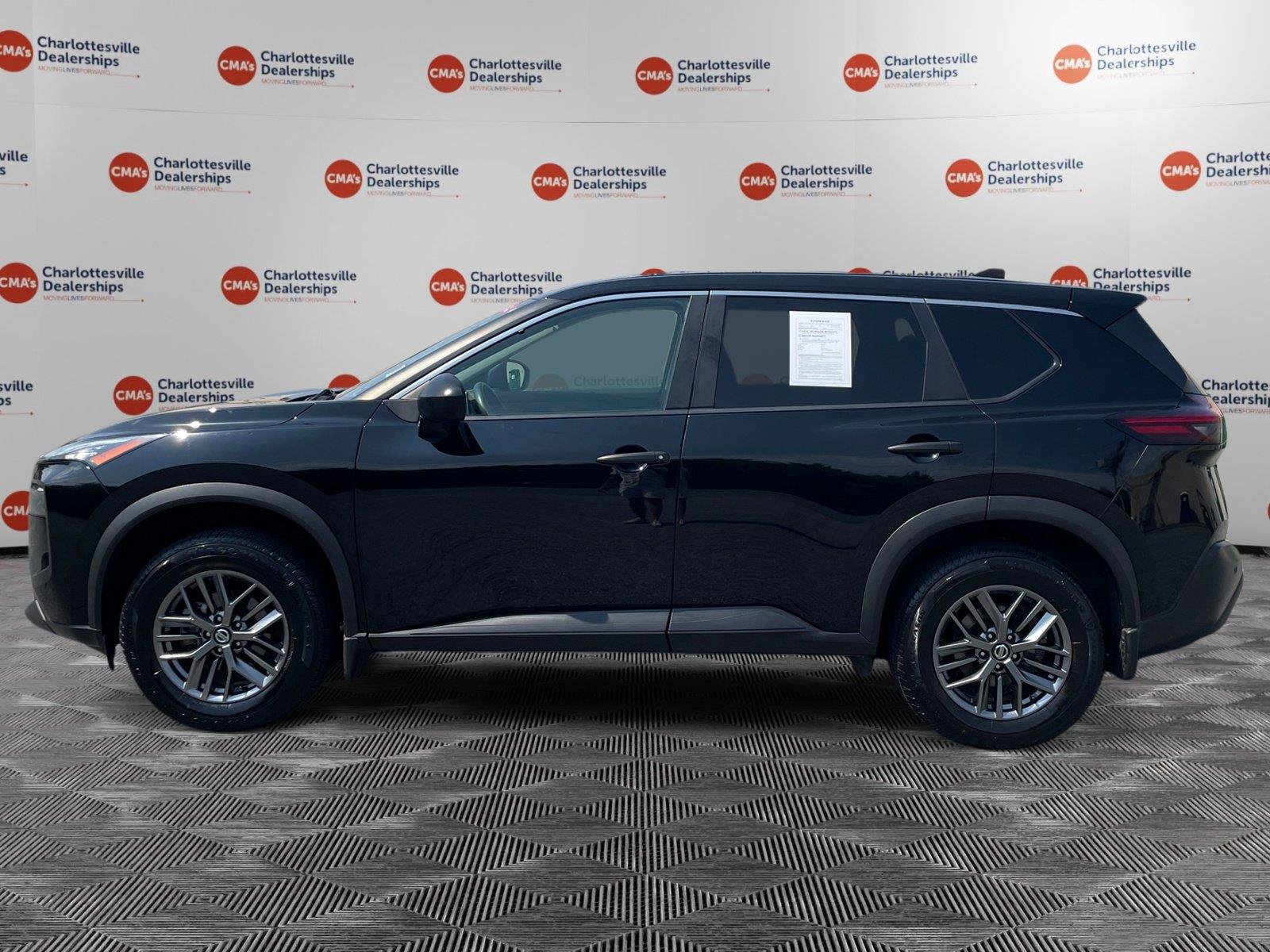 Used 2021 Super Black Nissan S image 2