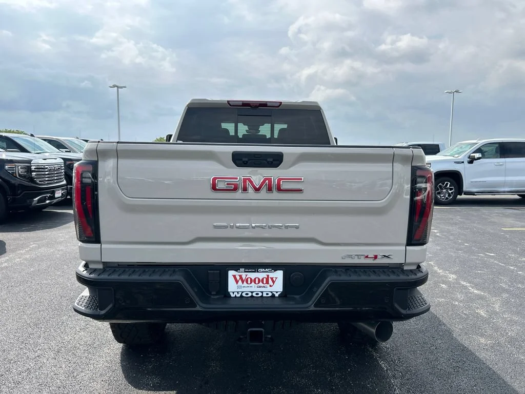 2026 GMC Sierra 2500HD AT4X - Photo 8