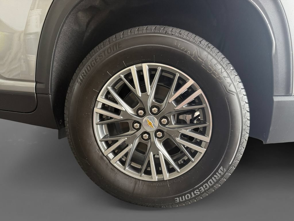 New 2026 Sterling Gray Metallic Chevrolet LT image 17