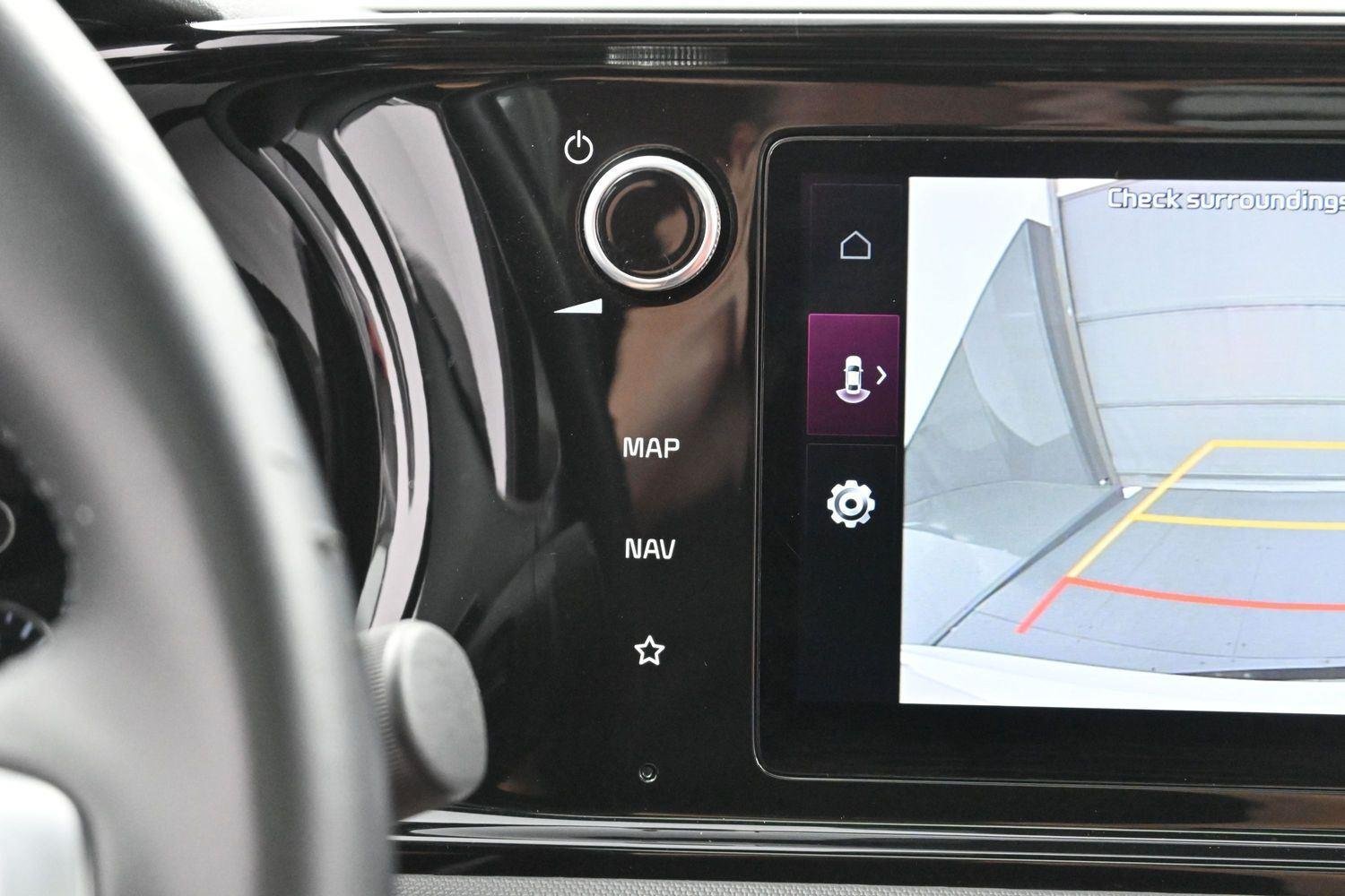 Used 2022 Glacial White Pearl Kia GT-Line image 23