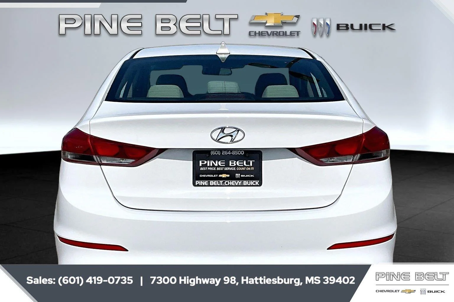 Used 2017 Quartz White Pearl Hyundai SE image 4