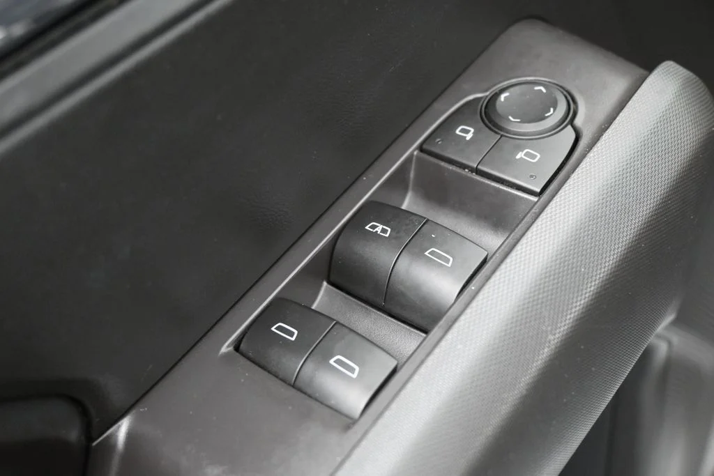 Used 2023 Summit White Chevrolet LT image 13