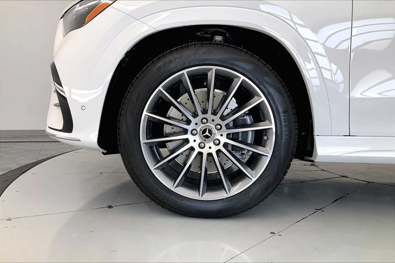 2026 Mercedes-Benz GLE GLE450 - Photo 8