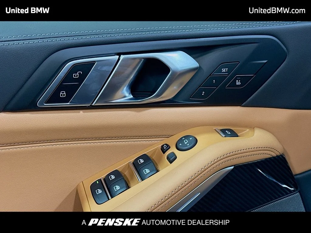 New 2026 Tanzanite Blue II Metallic BMW M60i image 3