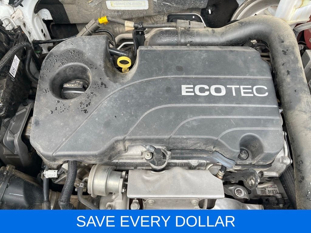 Used 2022 White Chevrolet LT image 23