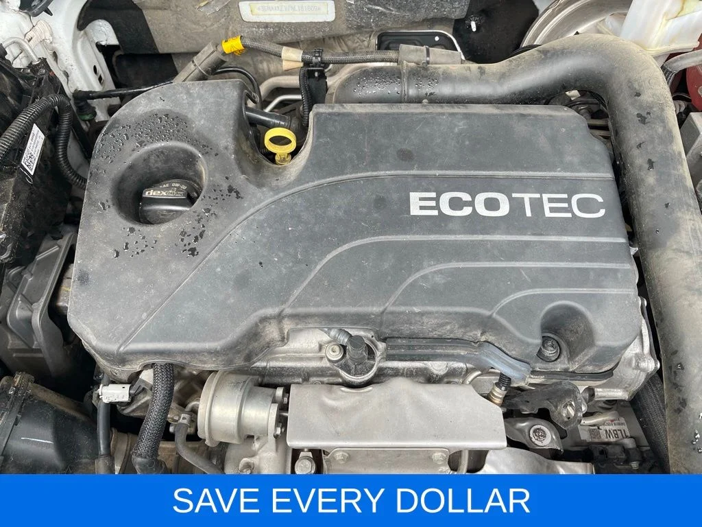 Used 2022 White Chevrolet LT image 23
