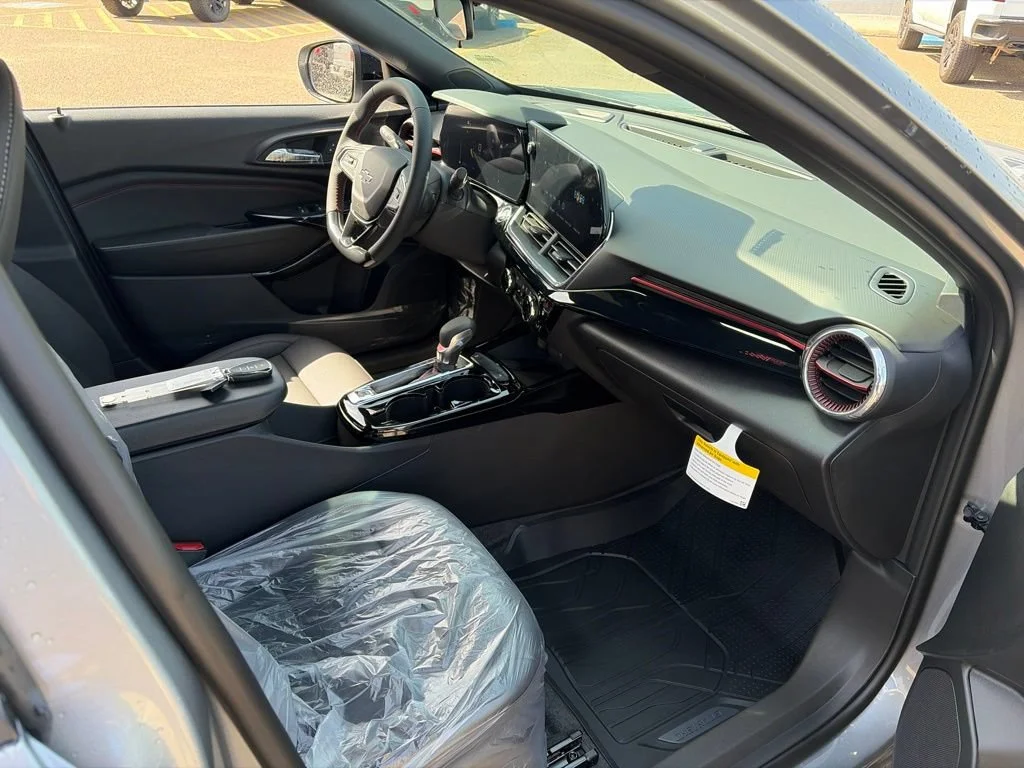2026 Chevrolet Trax RS - Photo 11
