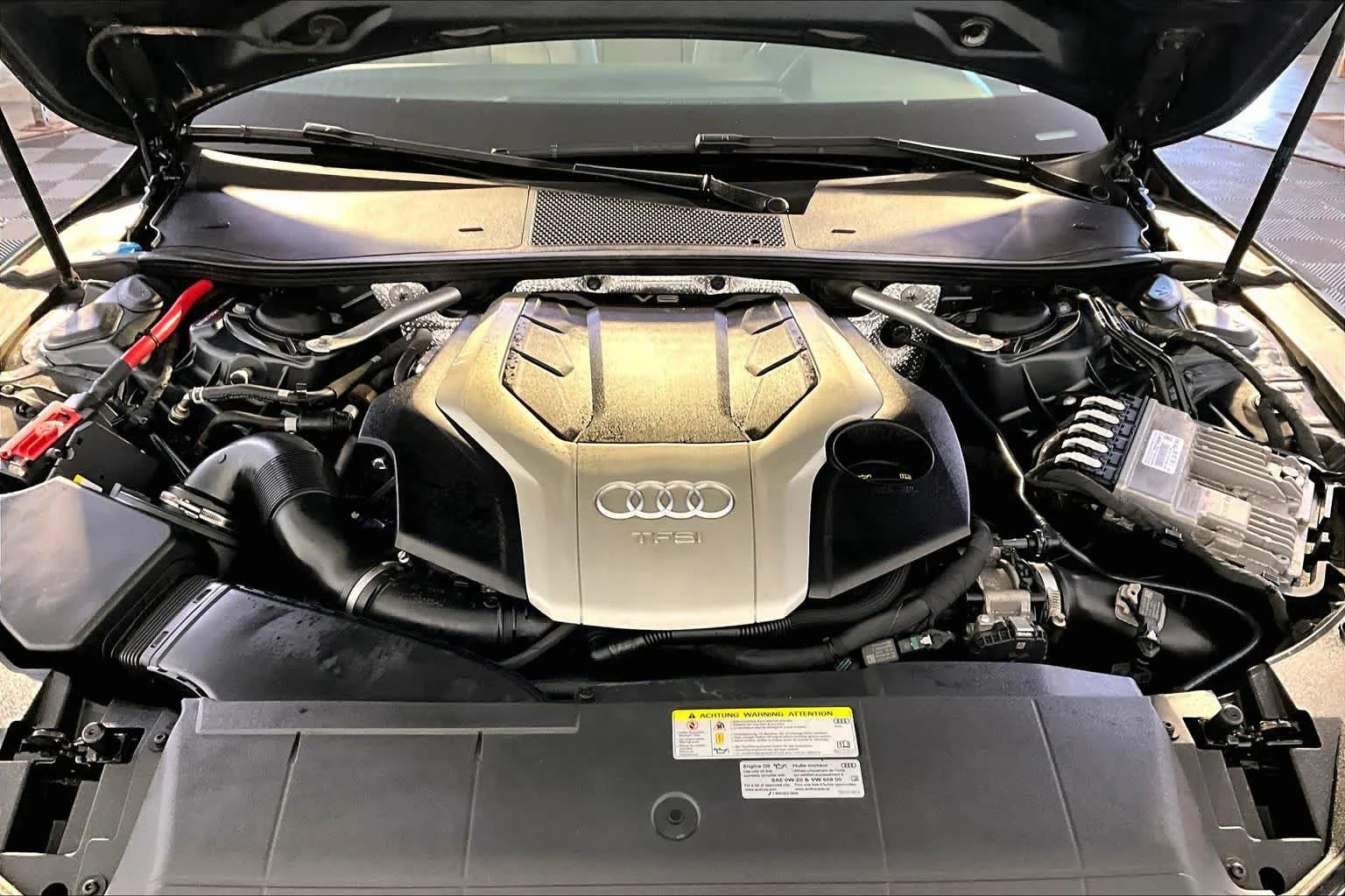 Used 2019 Triton Blue Audi Premium image 30
