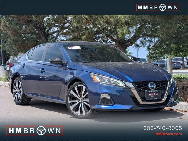 Used 2019 Deep Blue Pearl Nissan 2.5 SR image 1