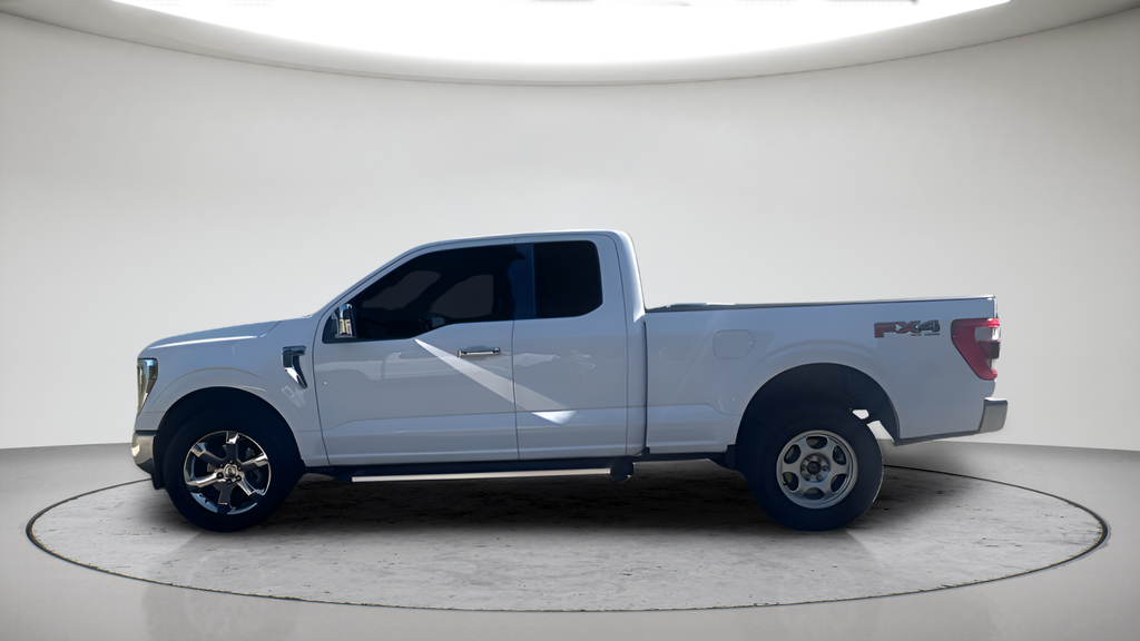 Used 2022 Oxford White Ford Lariat image 7