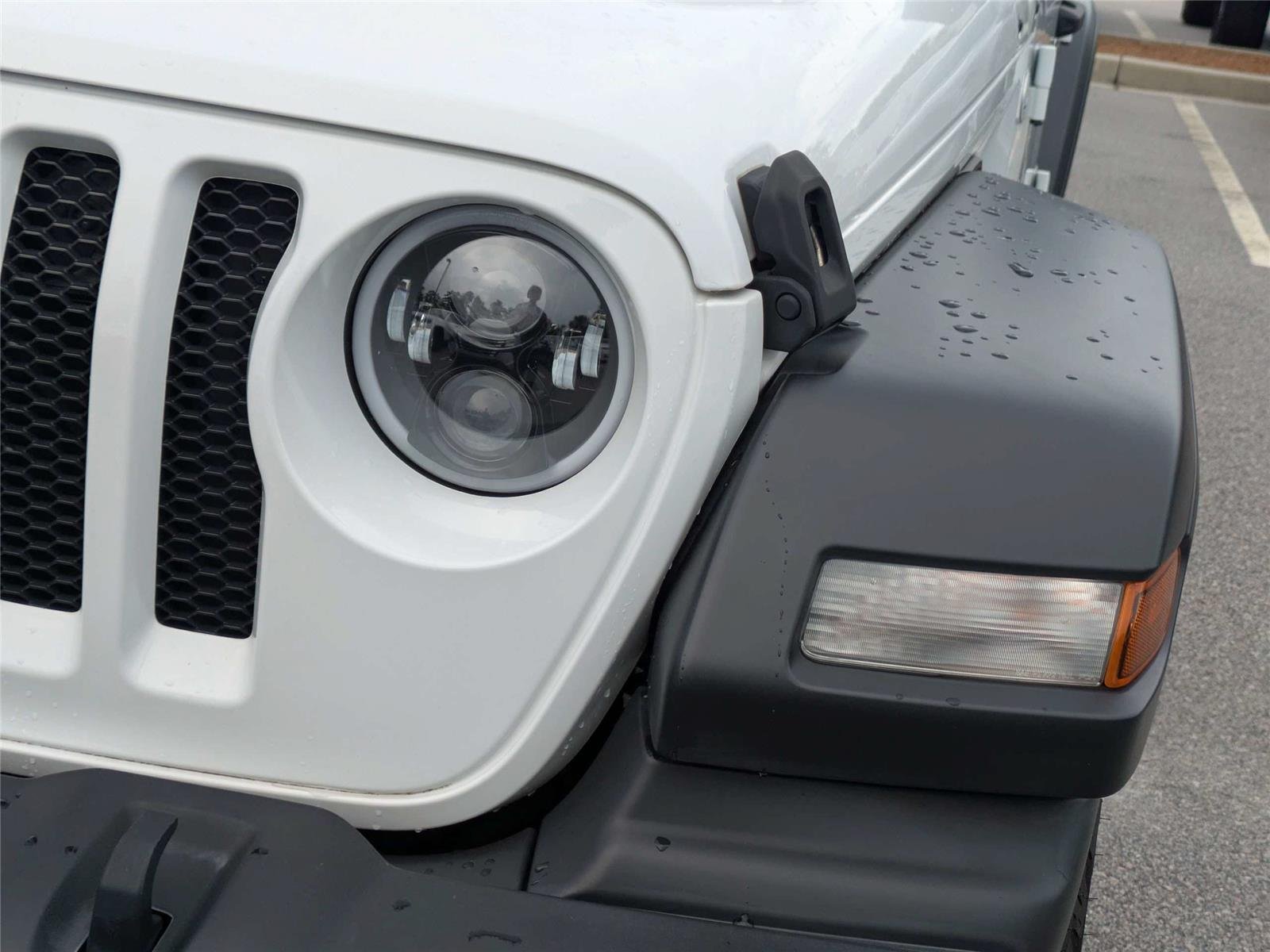 Used 2021 Bright White Clearcoat Jeep Unlimited Sport S image 12