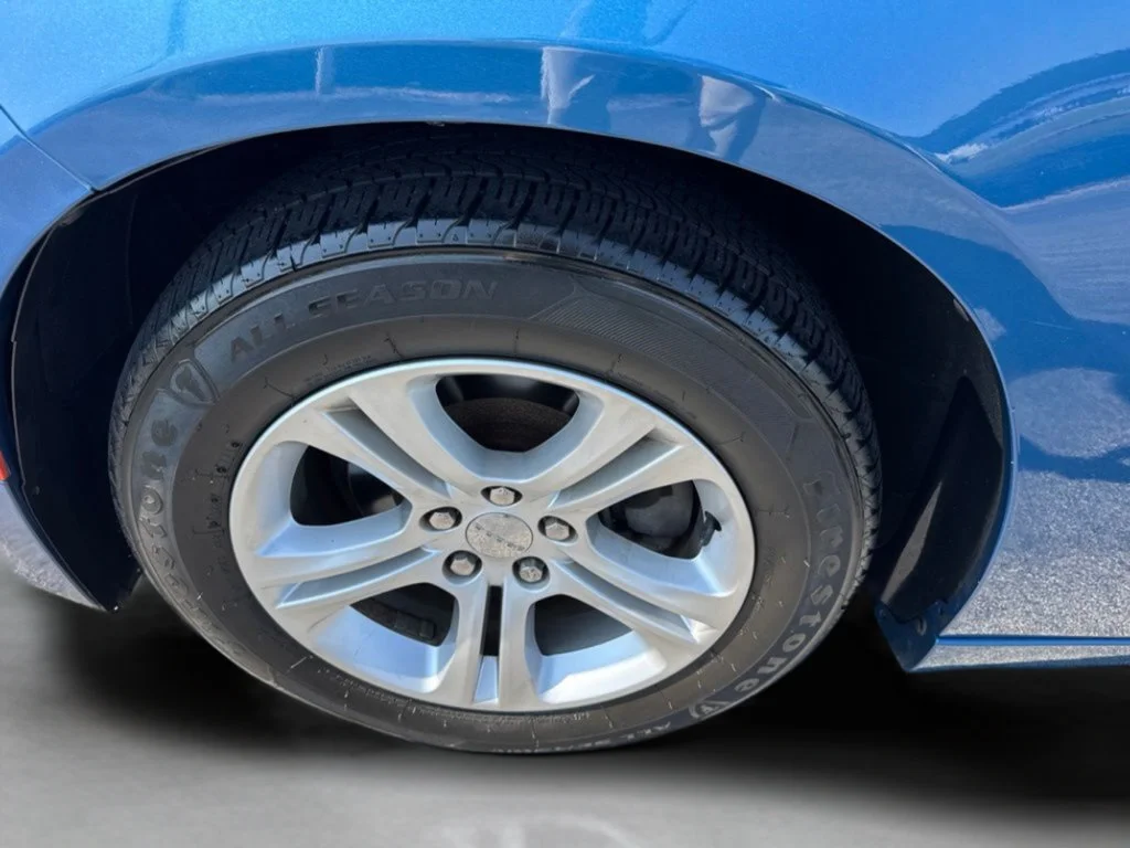 Used 2020 Frostbite Dodge SXT image 36