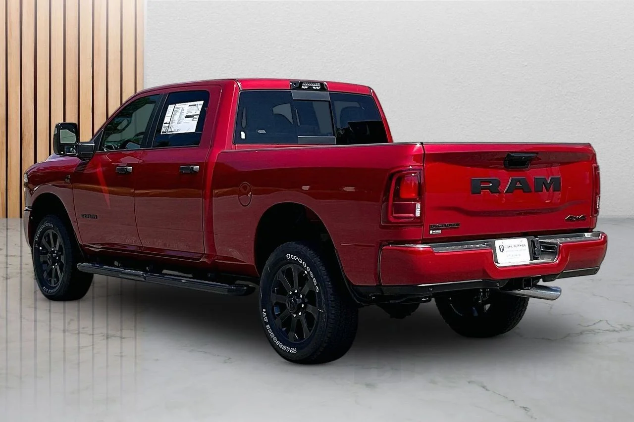 New 2026 Molten Red Pearl-Coat Exterior Paint RAM Big Horn image 7