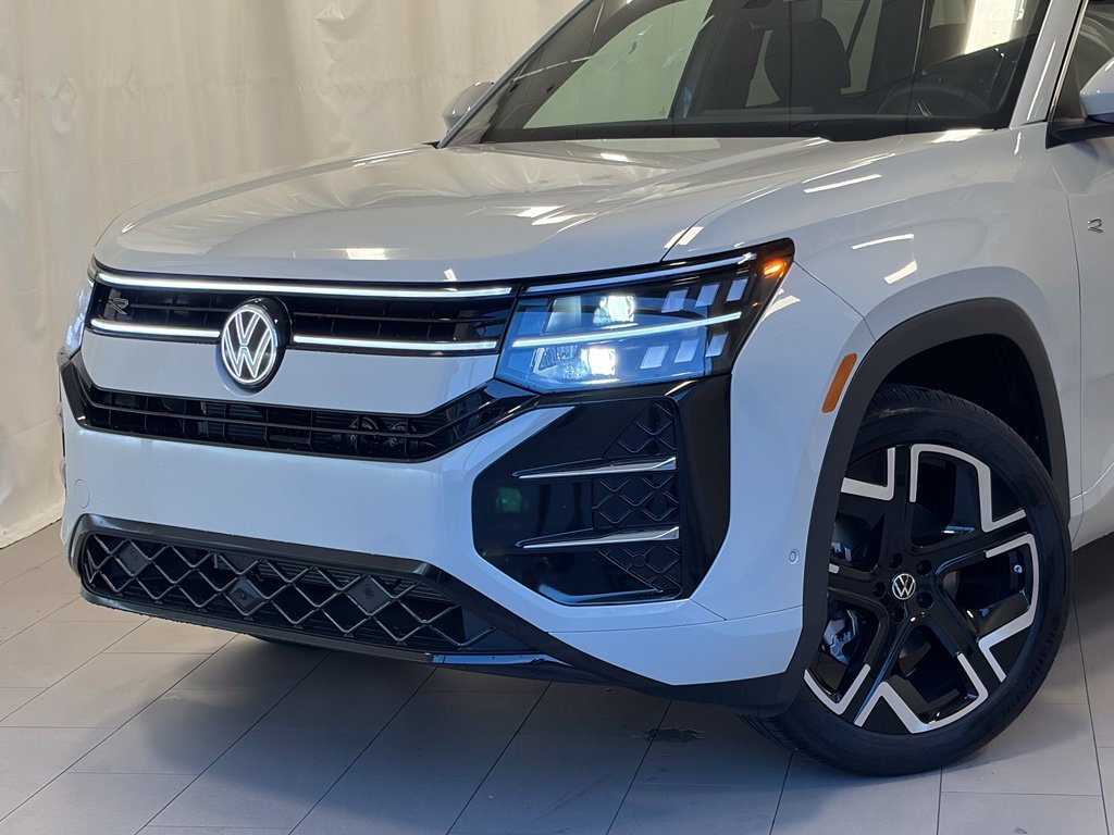 New 2027 Sandstone Volkswagen 2.0T SEL image 3