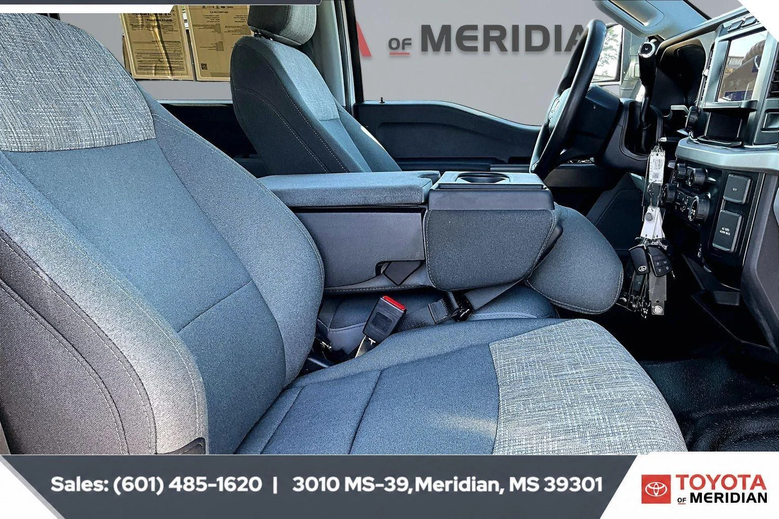 Used 2023 Oxford White Ford XLT image 6