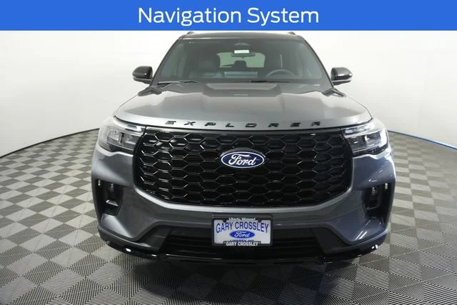 New 2027 Carbonized Gray Metallic Ford ST-Line image 3