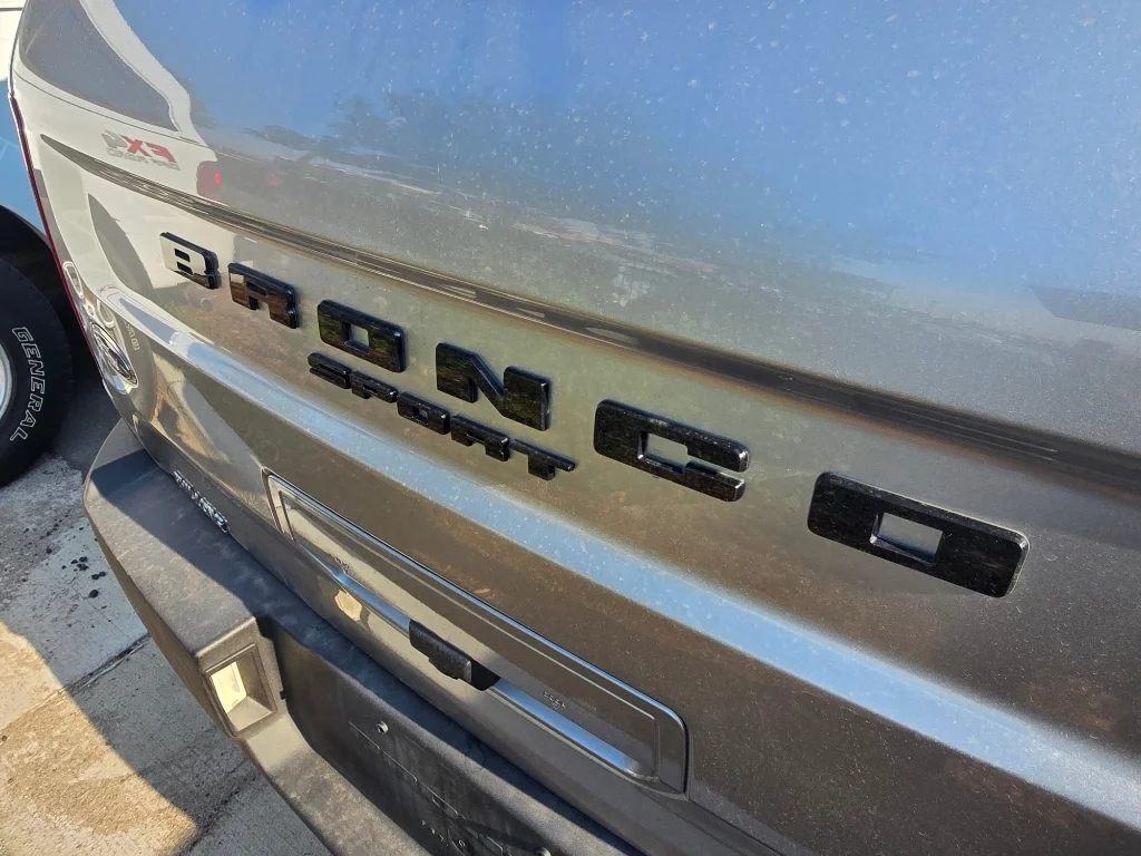 Used 2022 Iconic Silver Metallic Ford Base image 8