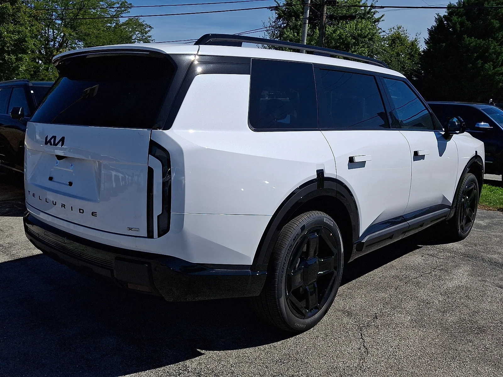 New 2027 White Kia X-Line EX image 7
