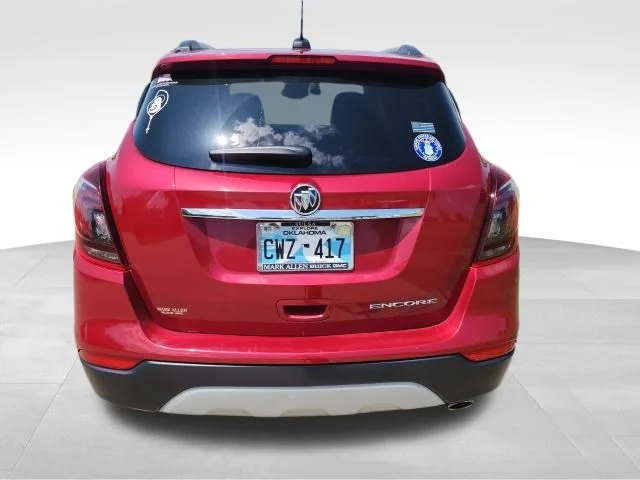 Used 2019 Red Buick Preferred image 4