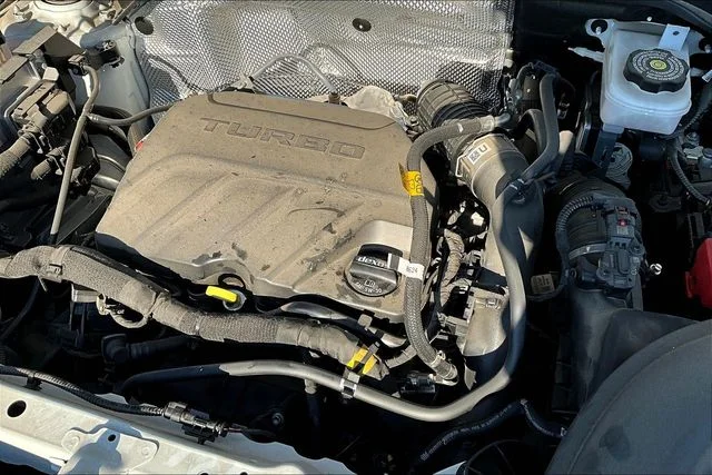 Used 2023 White Buick Select image 30