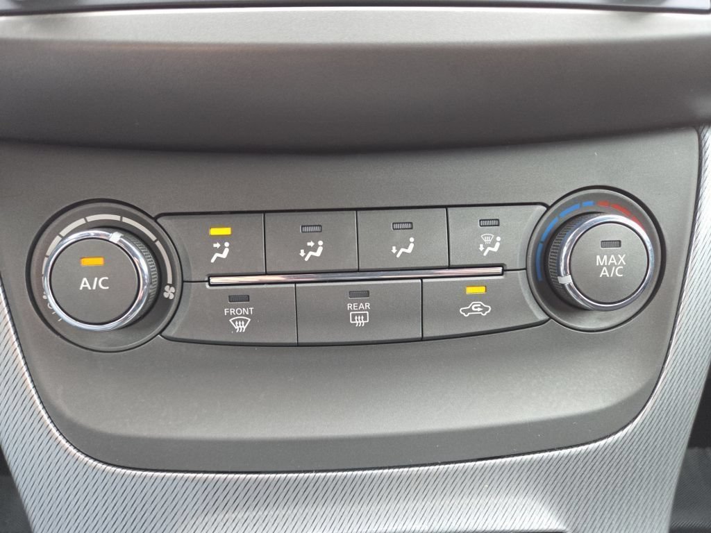 Used 2013 Magnetic Gray Nissan SR image 35