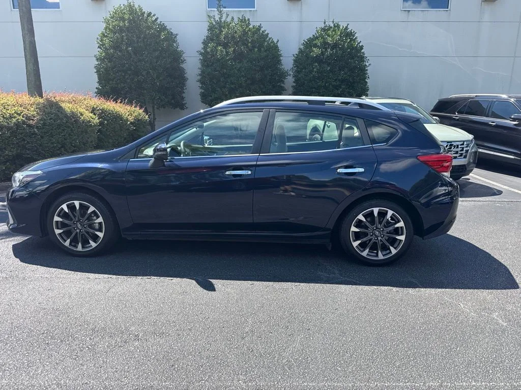 Used 2020 Dark Blue Pearl Subaru Limited image 6