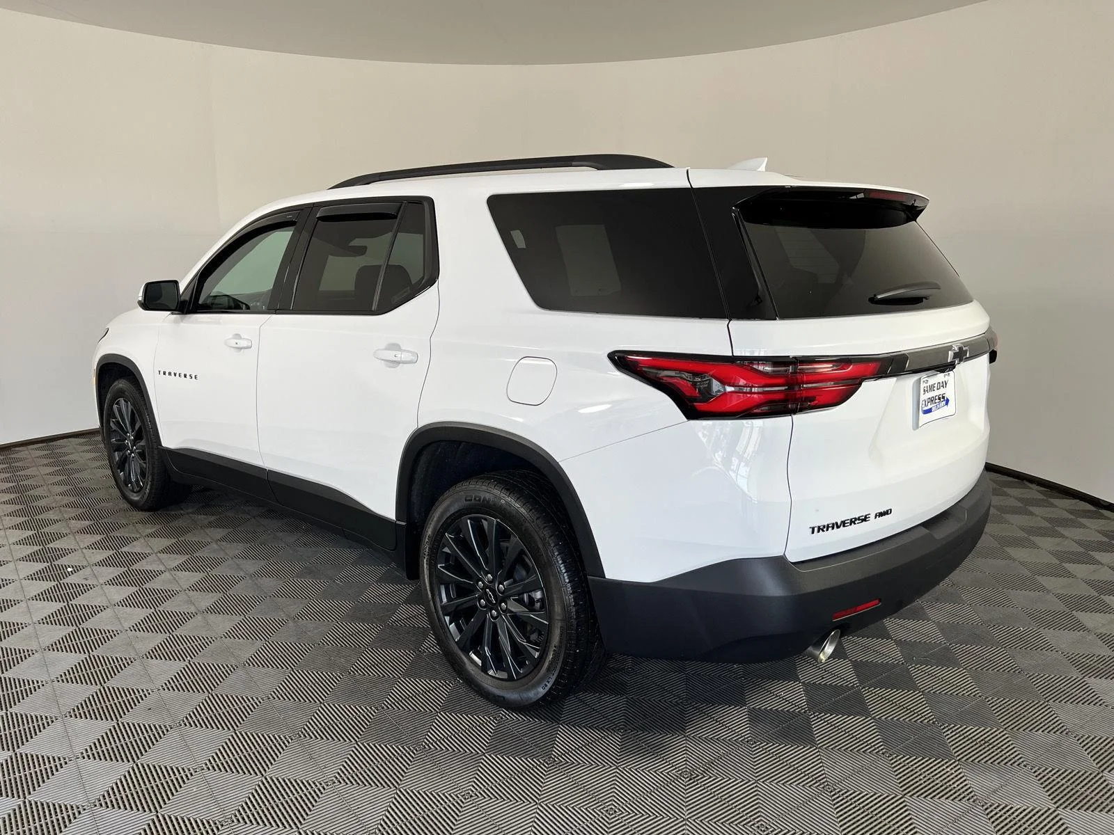 Used 2023 Summit White Chevrolet RS image 29