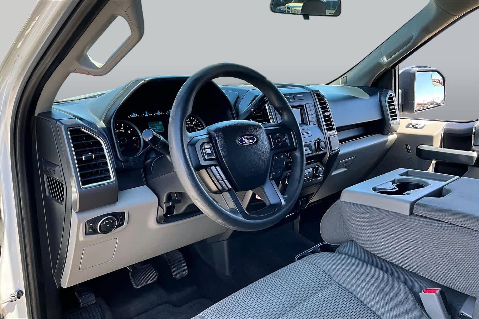 Used 2017 Ingot Silver Ford XLT image 17