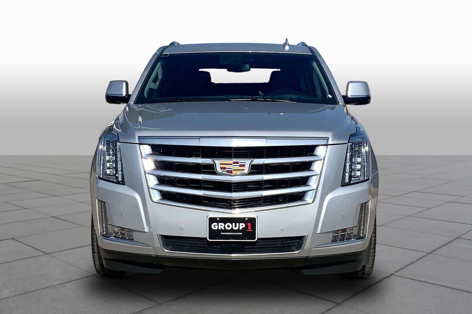 Used 2020 Radiant Silver Metallic Cadillac Premium Luxury image 4