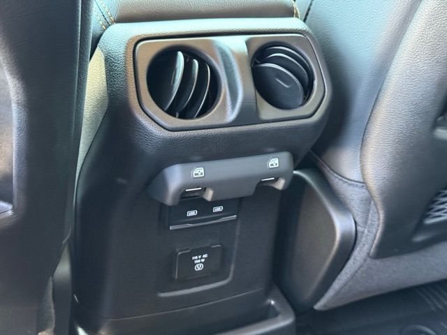 2025 Jeep Wrangler 4-Door Sahara - Photo 14
