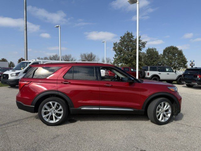 Used 2022 Red Metallic Ford Platinum image 8