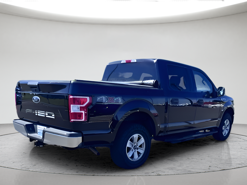 Used 2018 Shadow Black Ford XLT image 5