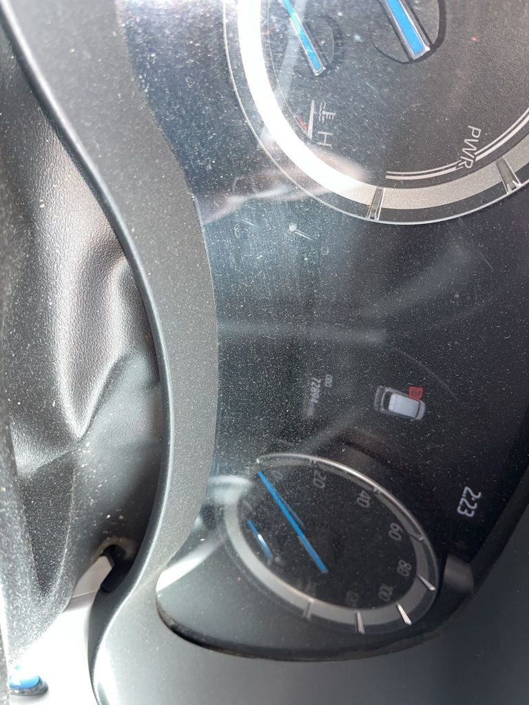 Used 2021 Toyota Highlander XLE with VIN 5TDGBRCH3MS516502 for sale in Rochester, Minnesota