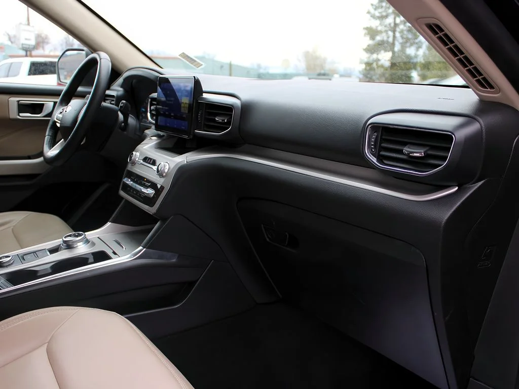 2024 Ford Explorer XLT - Photo 26