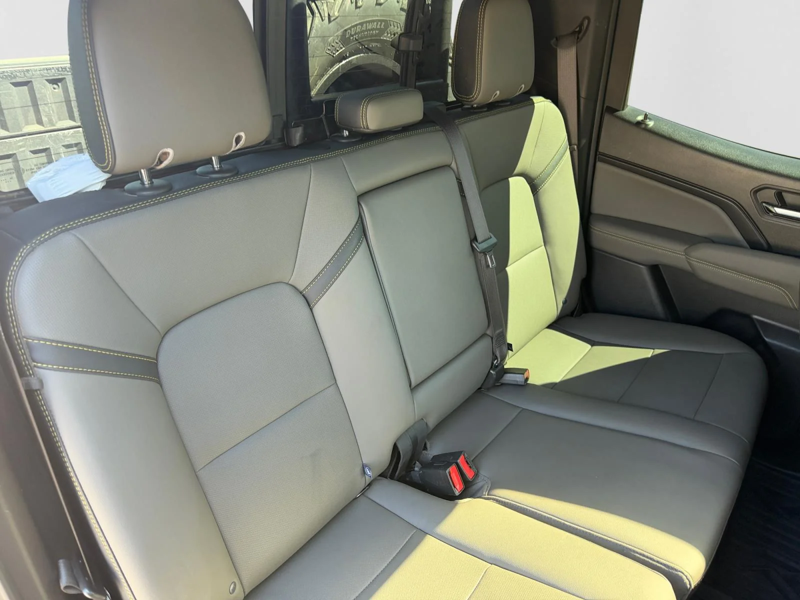 2024 Chevrolet Colorado ZR2 - Photo 18