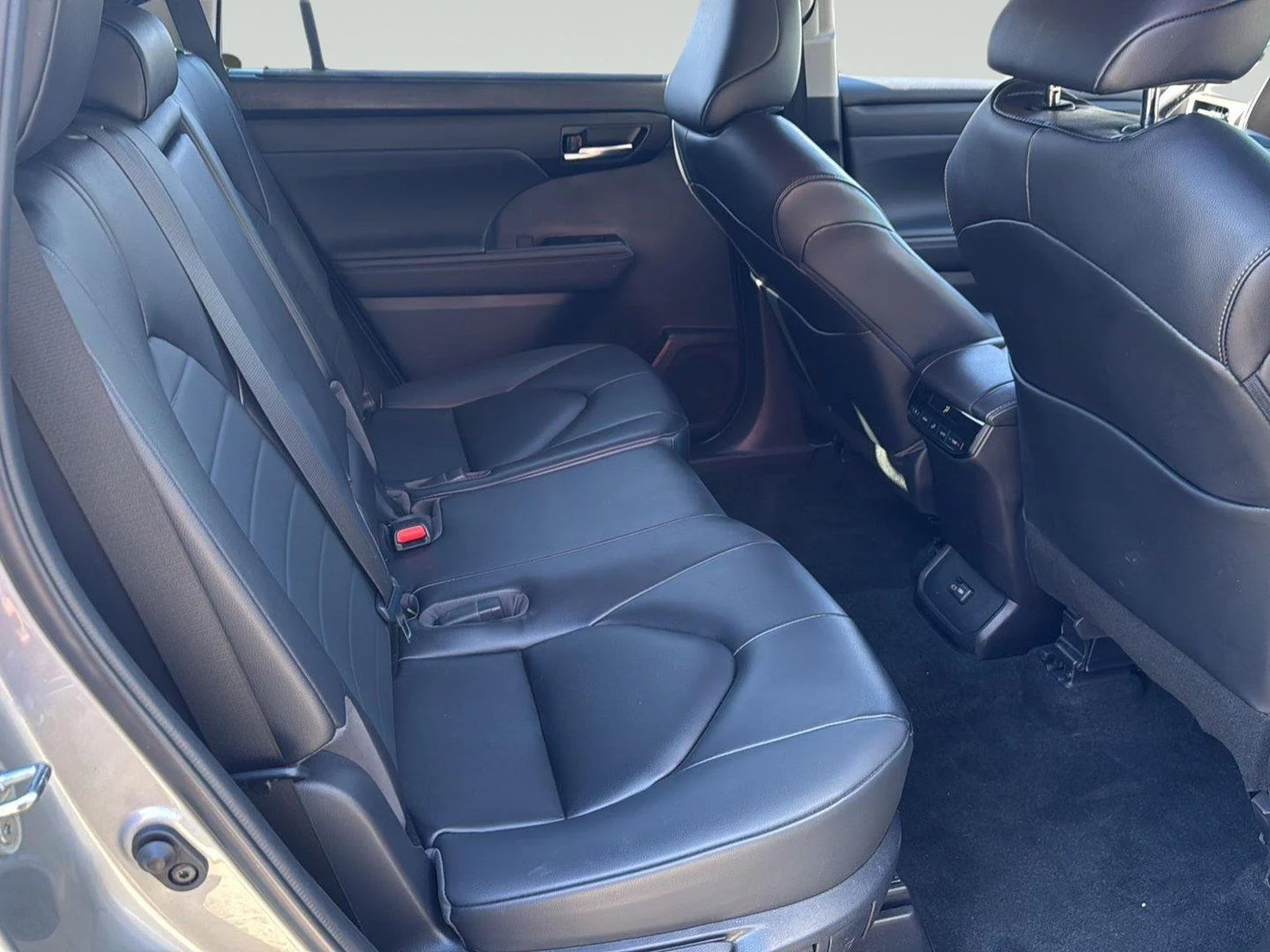 Used 2023 Celestial Silver Metallic Toyota XLE image 32
