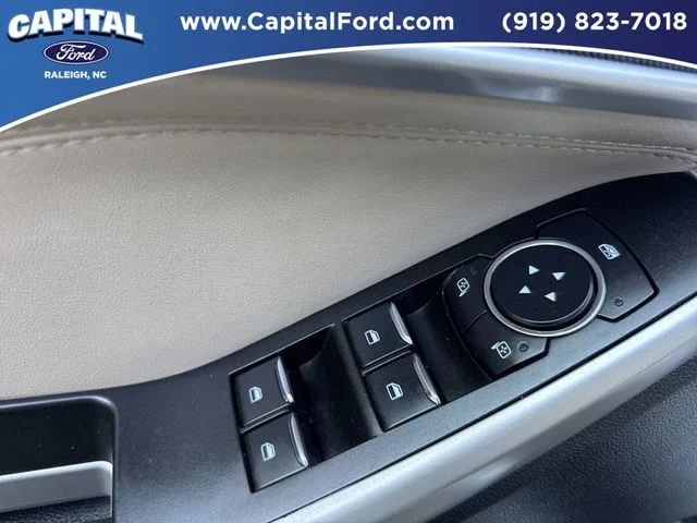 Used 2021 White Ford XLT image 21
