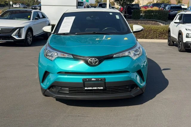Used 2018 Green Toyota XLE image 3