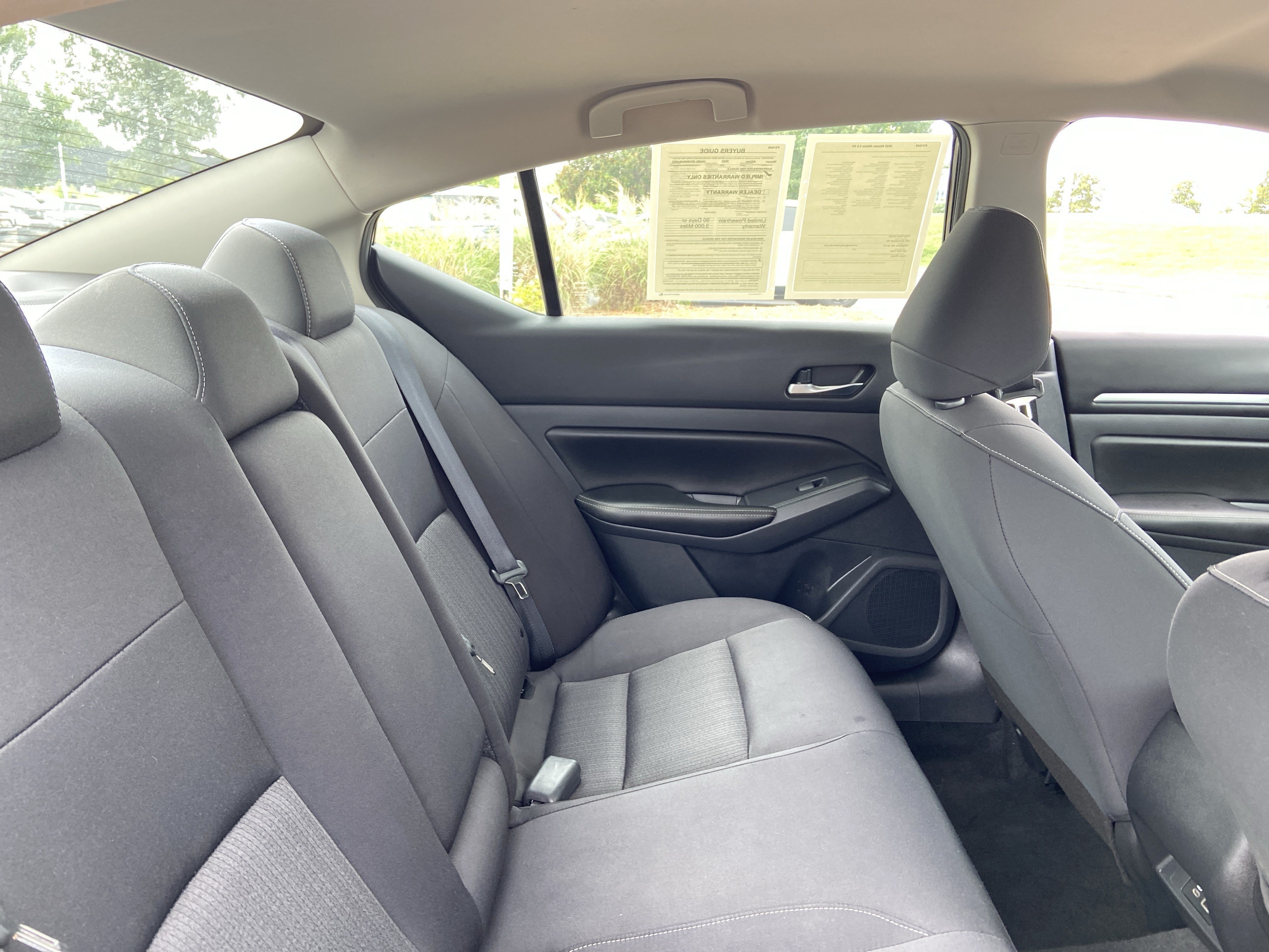 Used 2022 Super Black Nissan 2.5 SV image 21