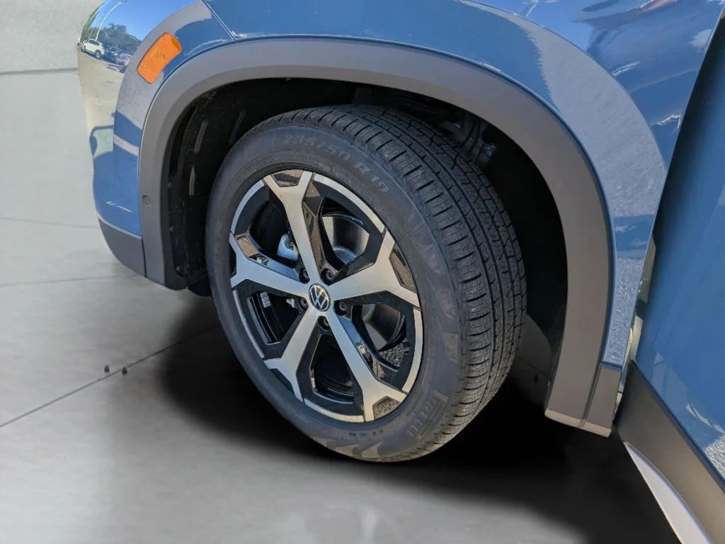 New 2026 Blue Volkswagen 2.0T SE image 27