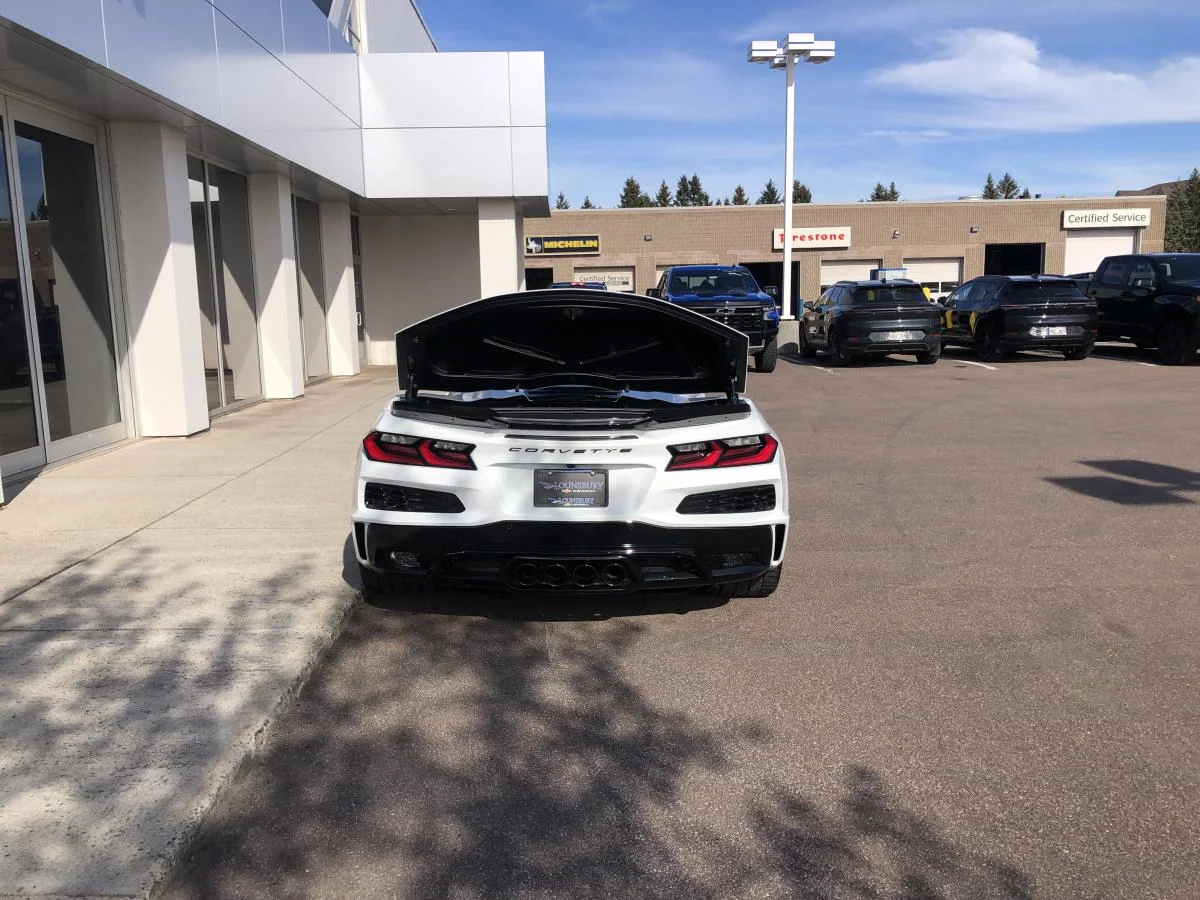New 2026 White Chevrolet 2dr Z06 Conv w/2LZ image 7