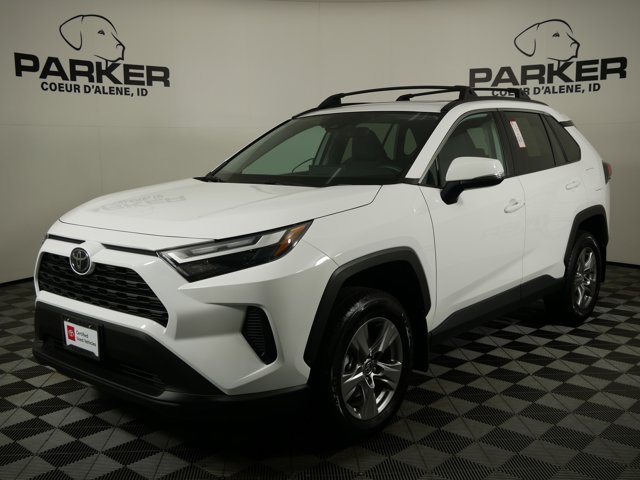 2024 Toyota RAV4 XLE AWD's photo